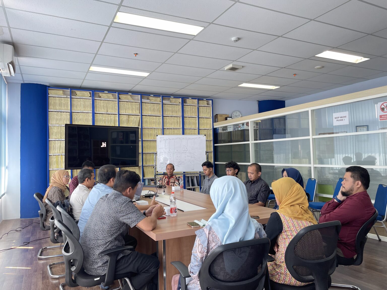 Prestasi Gemilang! Mahasiswa Prodi D4 Sistem Informasi Bisnis Juara di Entrepreneurs Festival 2025 Politeknik Negeri Malang.